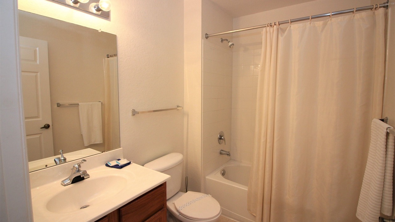 Photo of Bathroom in Venetian Bay Villages