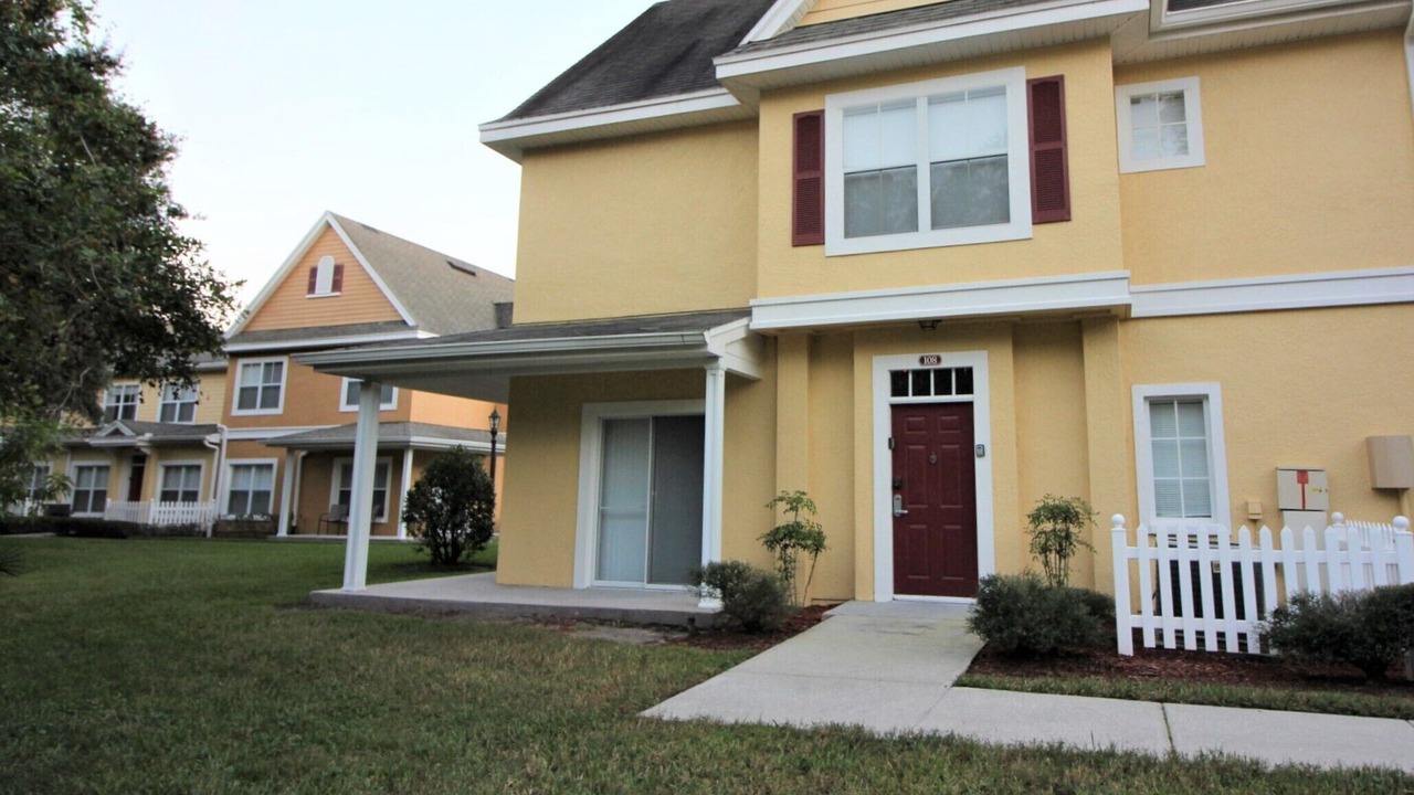 Photo of Outdoor in Venetian Bay Villages
