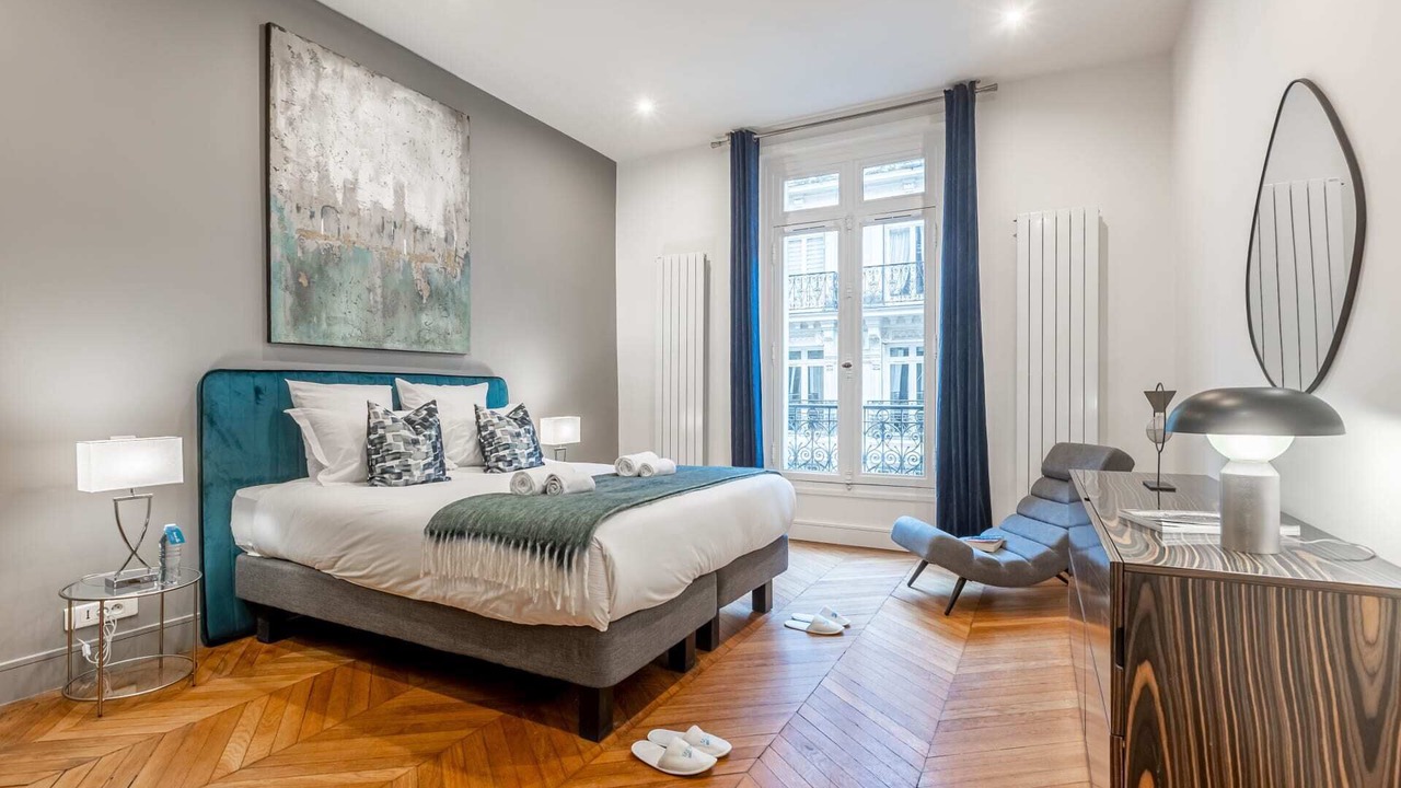 Photo of Bedroom in Champs-Elysees