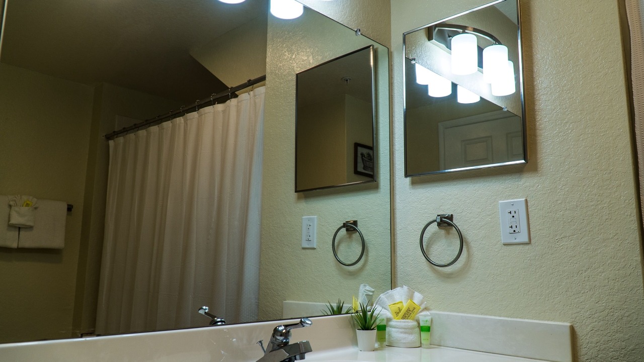Photo of Bathroom in Venetian Bay Villages