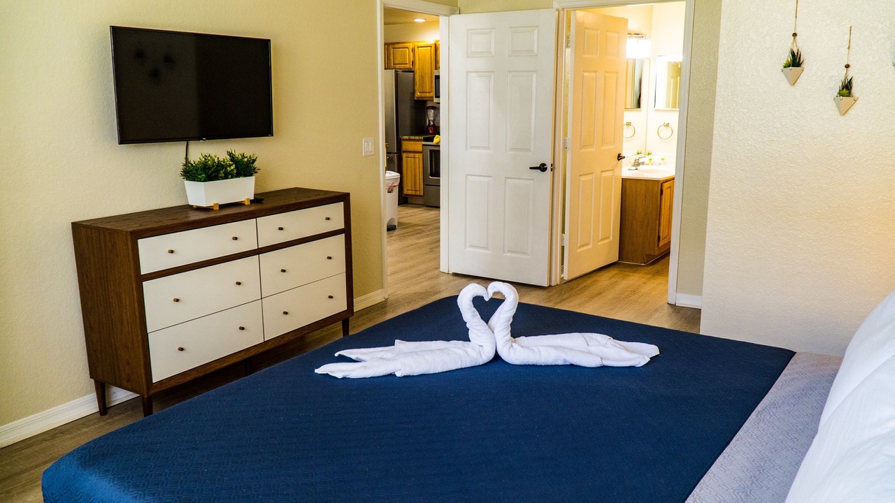 Photo of Bedroom in Venetian Bay Villages