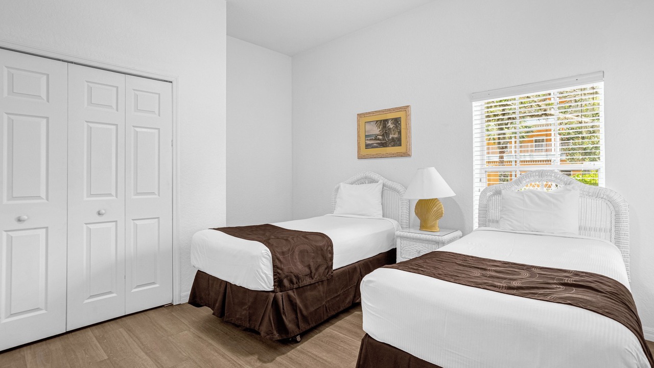 Photo of Bedroom in Bahama Bay