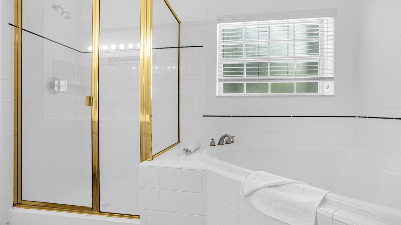Photo of Bathroom in Bahama Bay