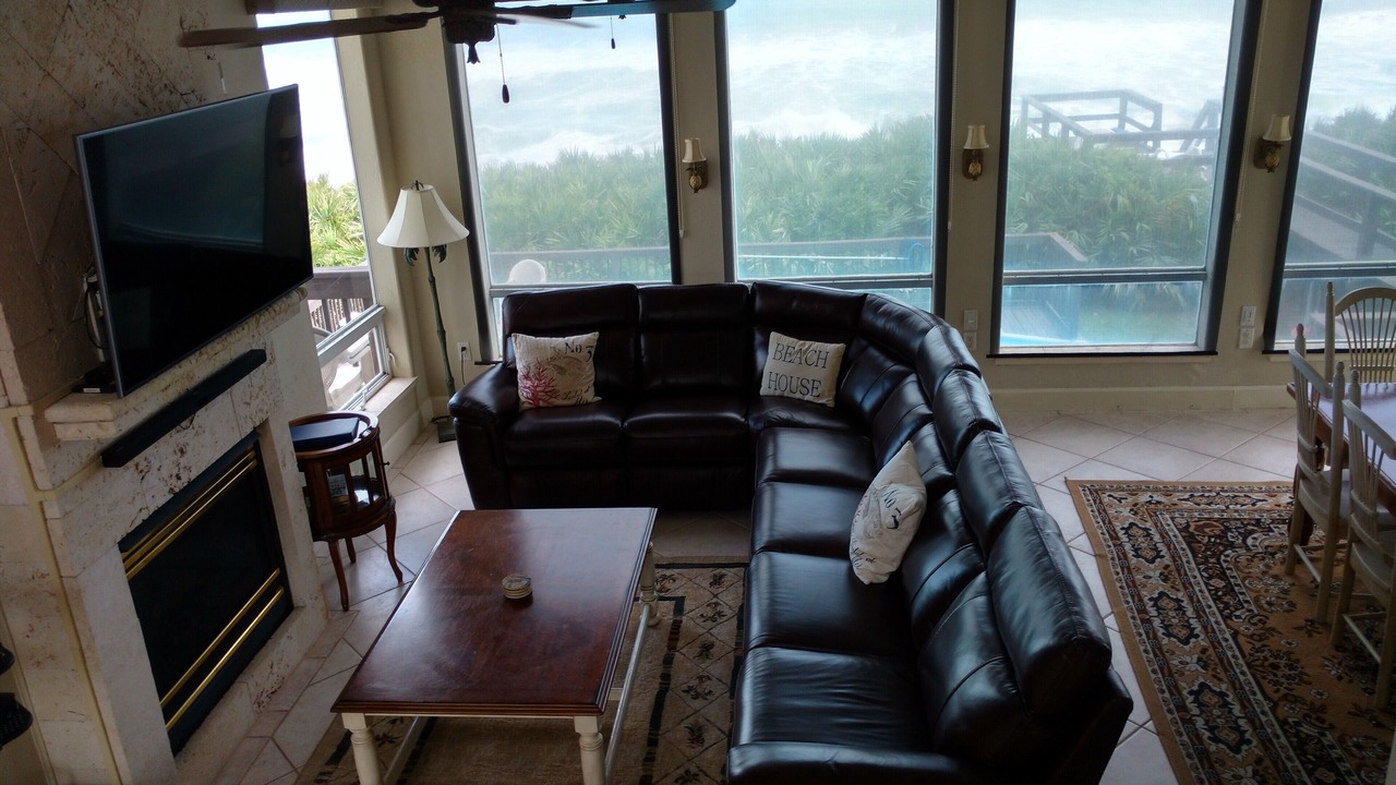 Photo of Livingroom in Melbourne Beach
