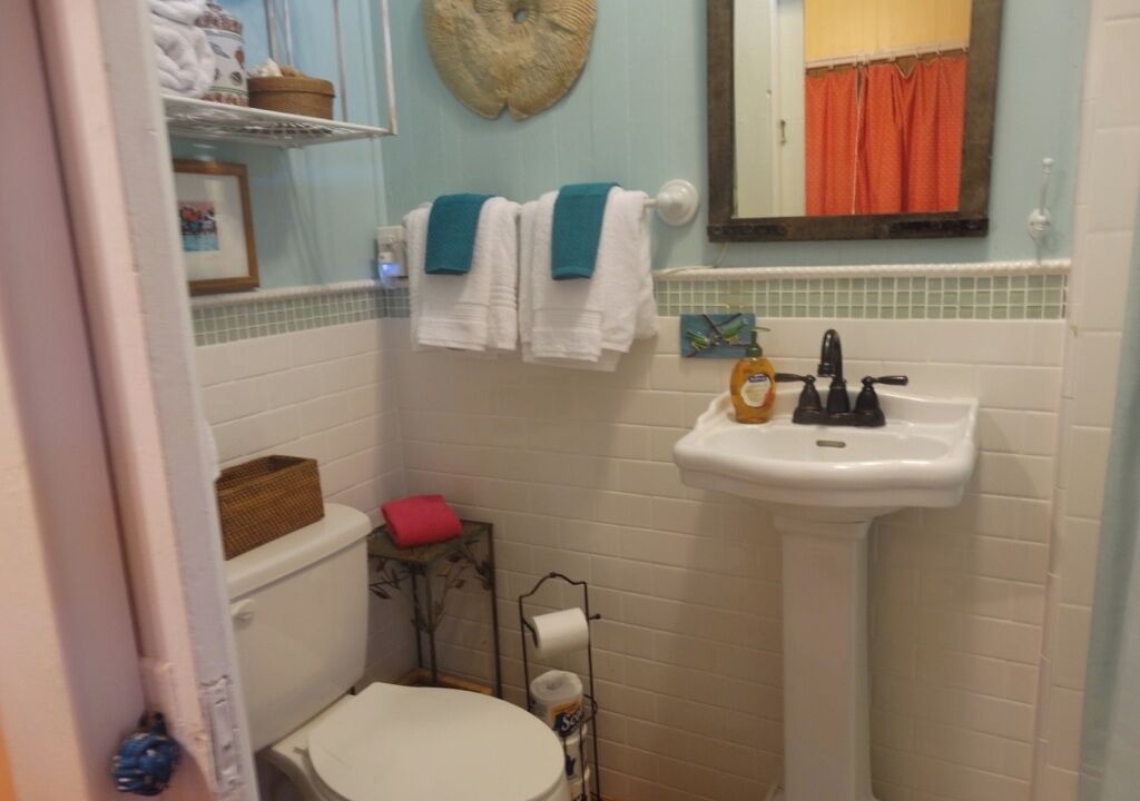 Photo of Bathroom in Anglers Park