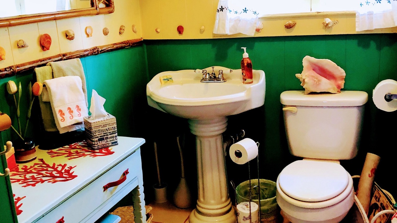 Photo of Bathroom in Anglers Park