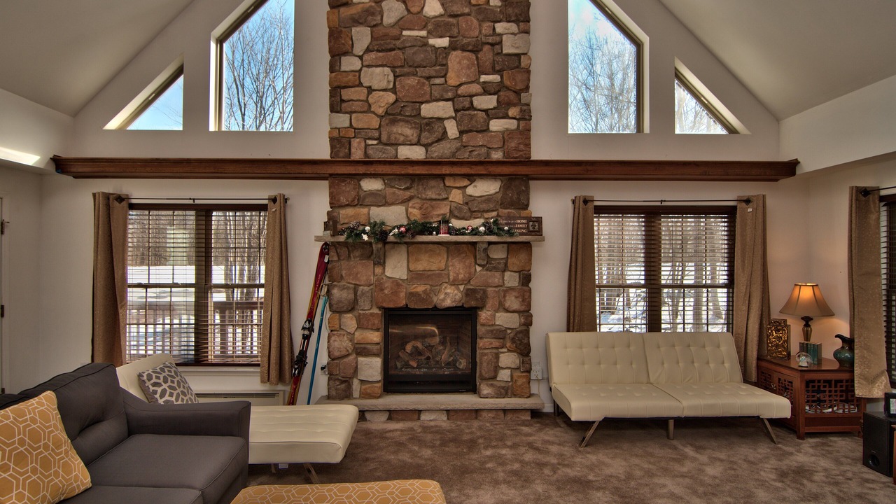 Photo of Livingroom in Briar Crest Woods