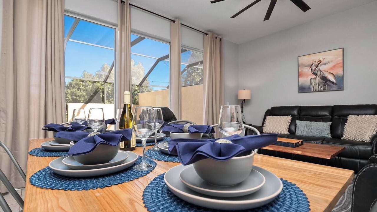 Photo of Livingroom in Windsor Hills