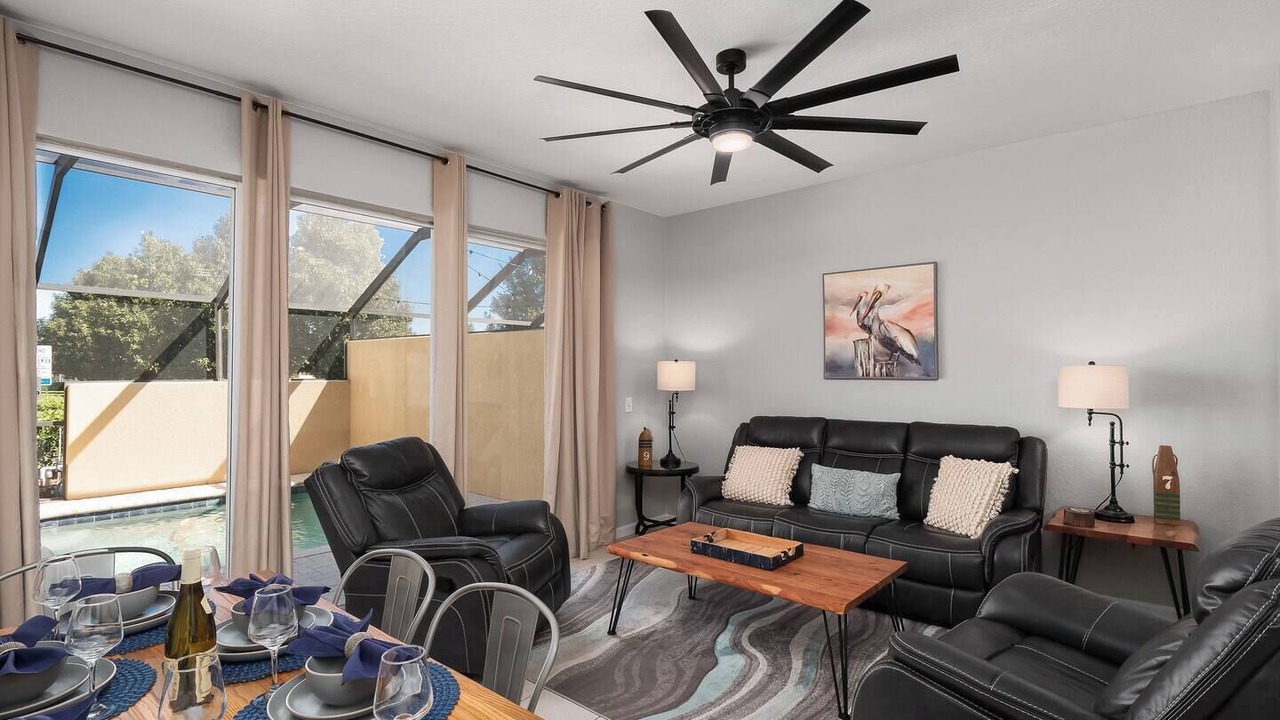 Photo of Livingroom in Windsor Hills