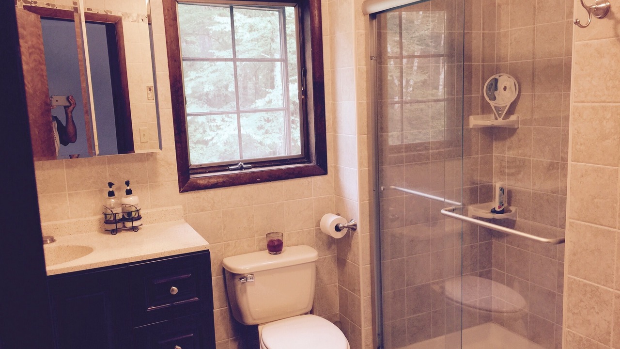 Photo of Bathroom in Round Top