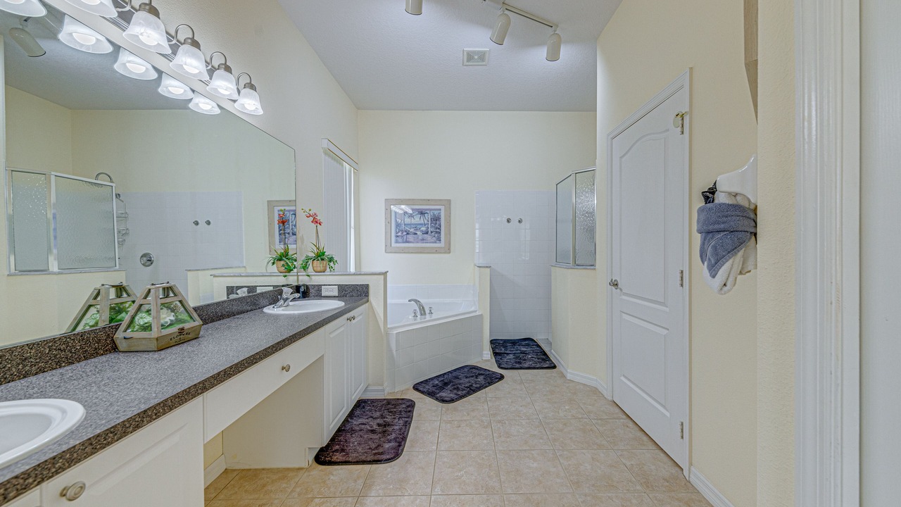 Photo of Bathroom in Tuscan Hills