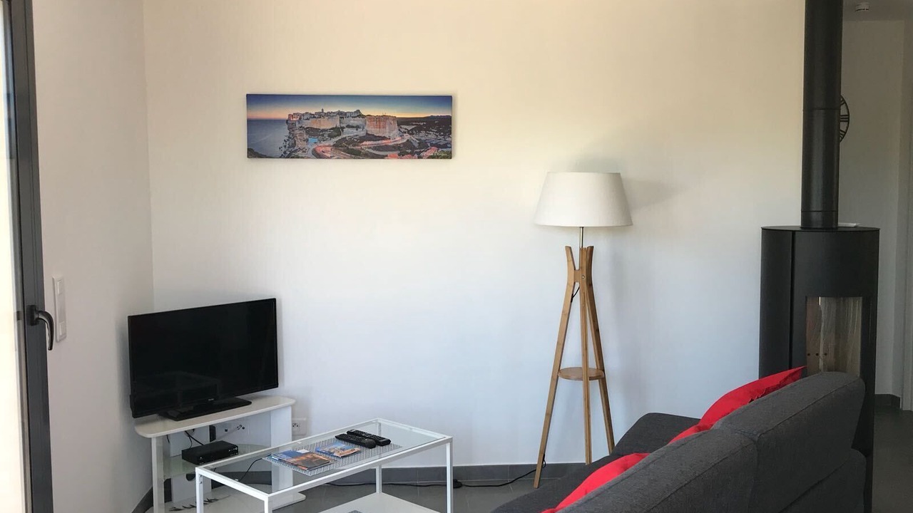 Photo of Livingroom in Bonifacio