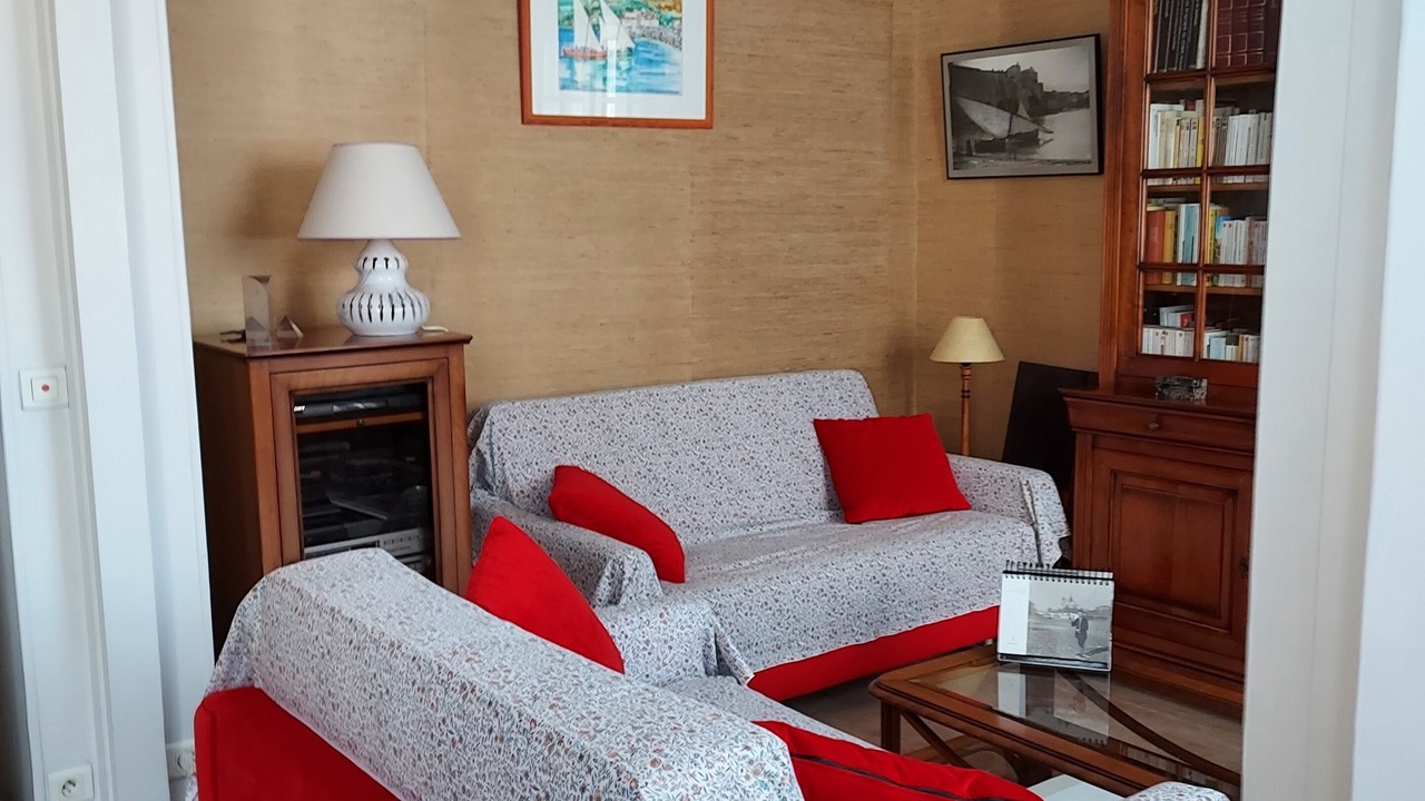 Photo of Livingroom in Quartier de la Chapelle