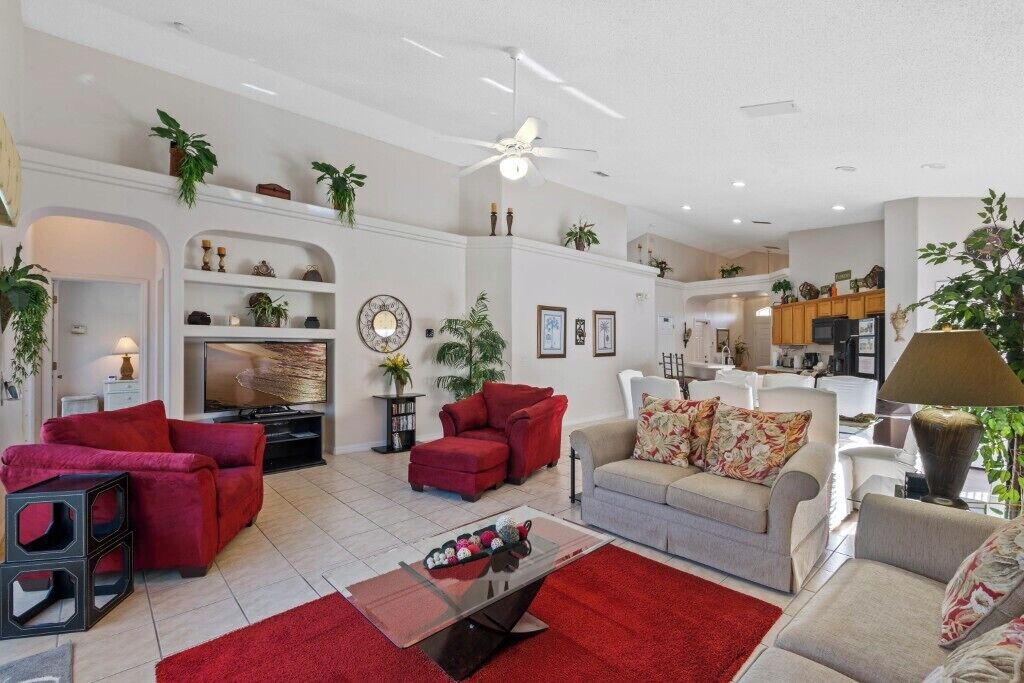 Photo of Livingroom in Four Corners