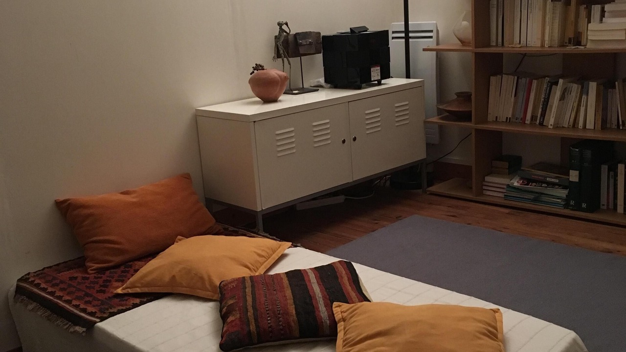 Photo of Bedroom in Pere Lachaise