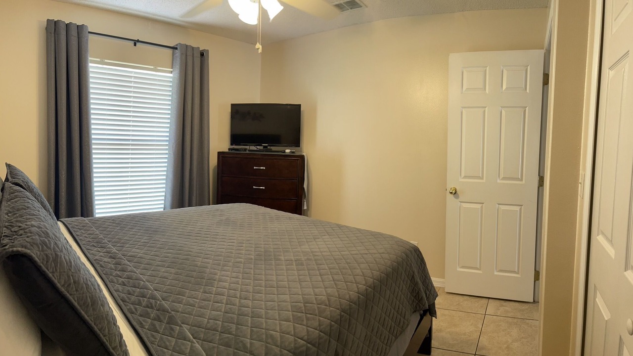 Photo of Bedroom in Siena Ridge