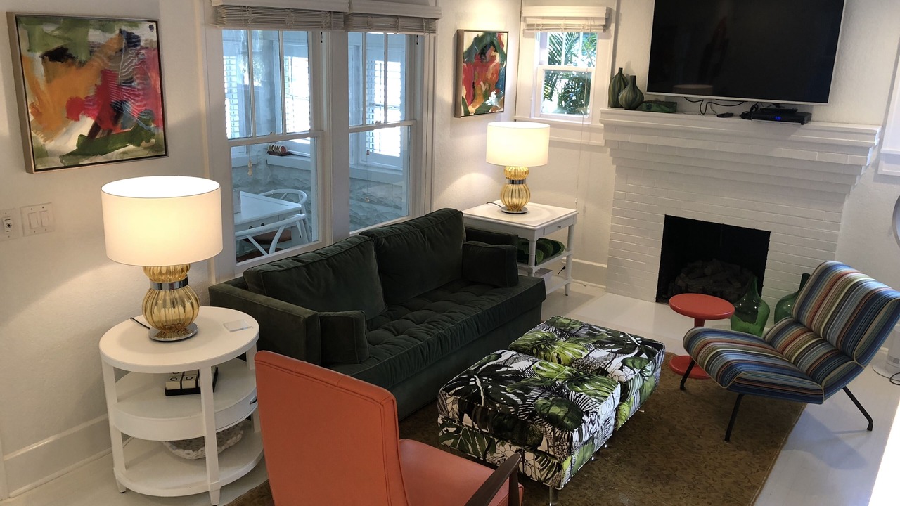 Photo of Livingroom in Historic Old Northeast
