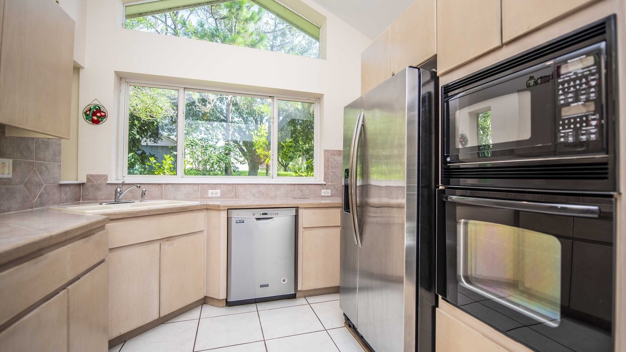 Photo of Kitchen in Groveland