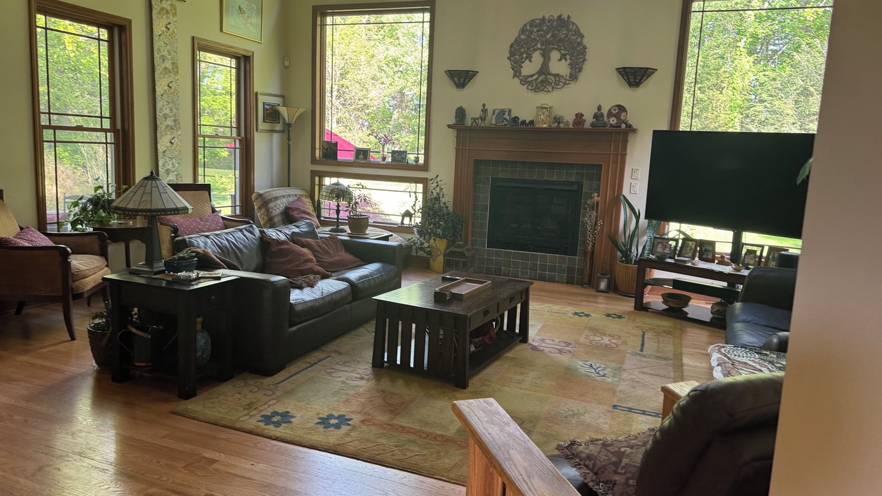 Photo of Bedroom in State College