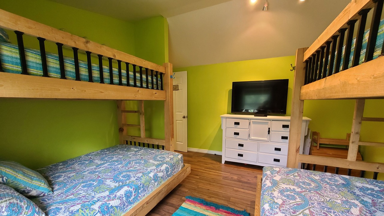 Photo of Bedroom in Whitestone