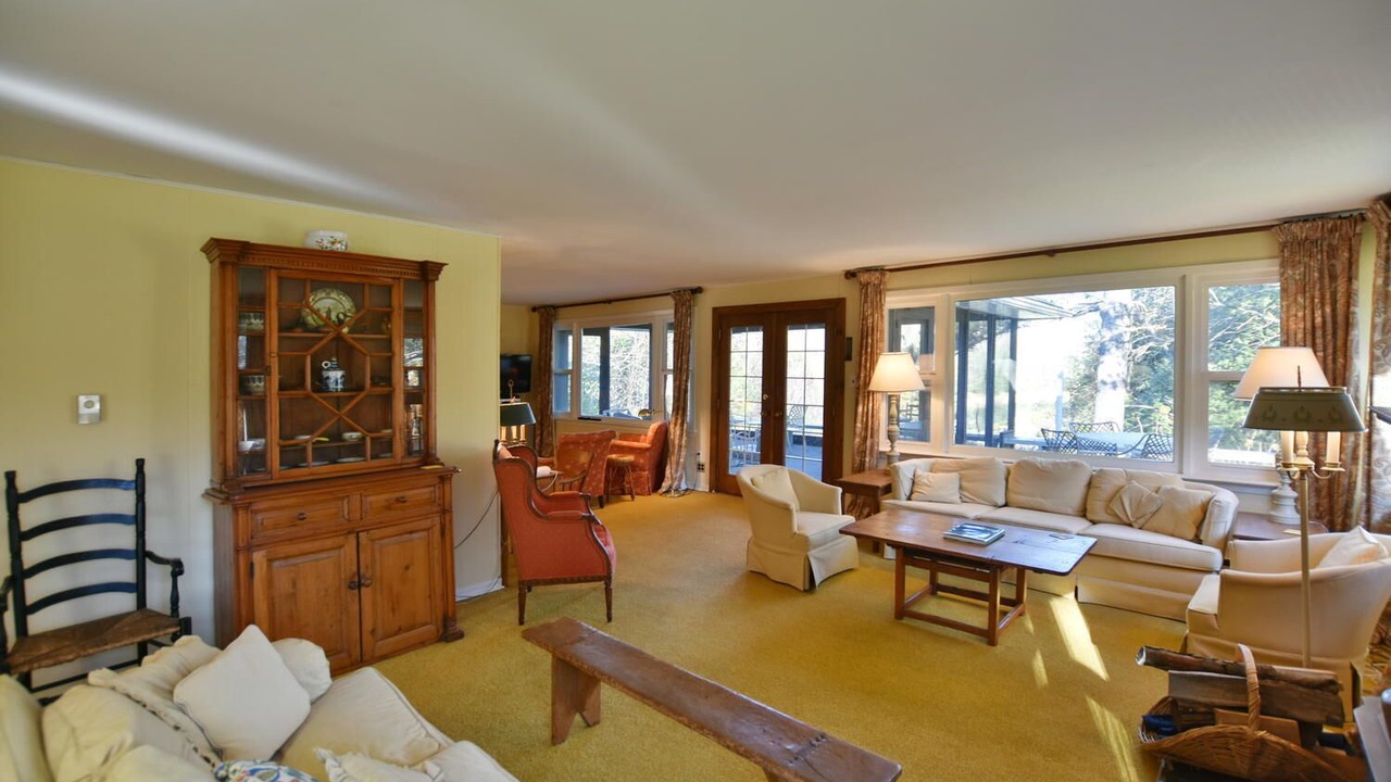 Photo of Livingroom in Mulmur