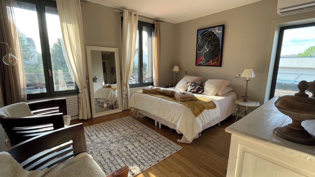 Photo of Bedroom in Le Parc Saint-Maur