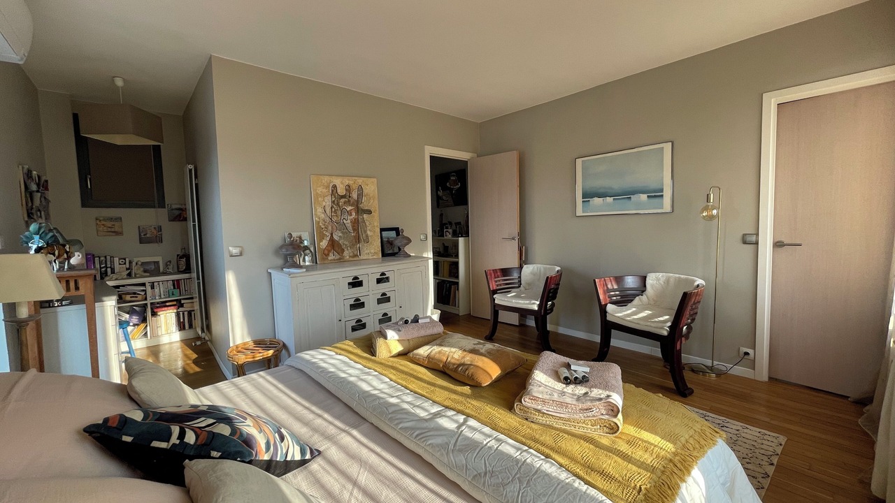Photo of Bedroom in Le Parc Saint-Maur