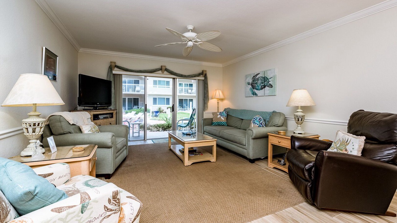 Photo of Livingroom in New Smyrna Beach