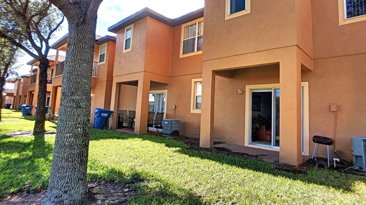 Photo of Outdoor in Regal Palms