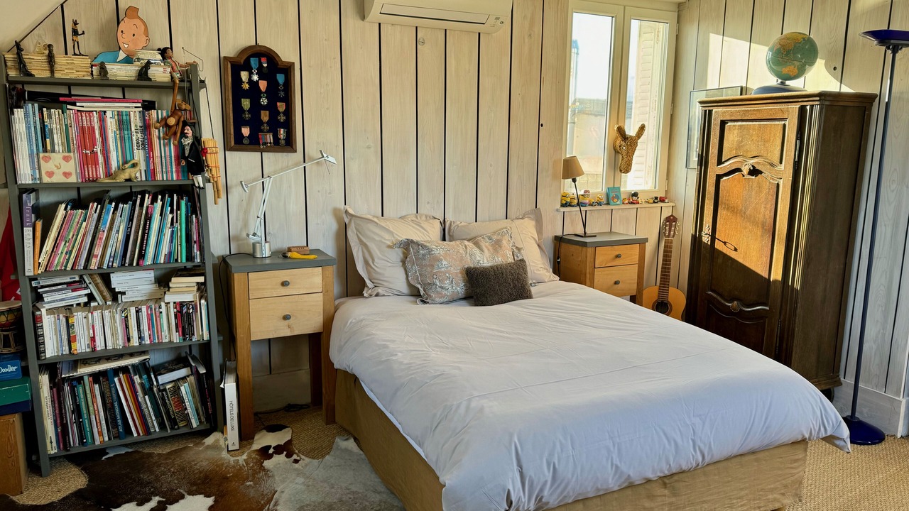 Photo of Bedroom in Notre-Dame-des-Champs