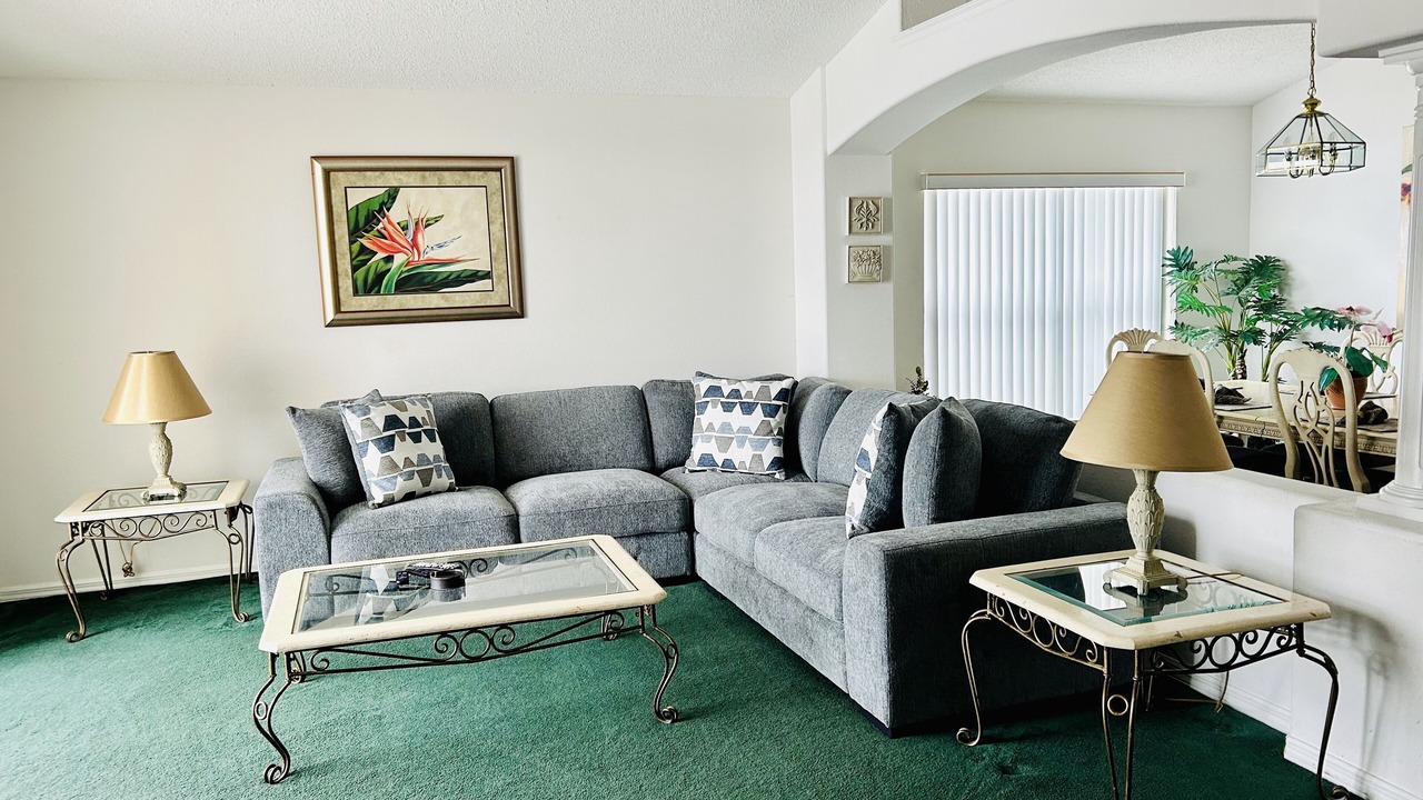 Photo of Livingroom in Eagle Pointe South
