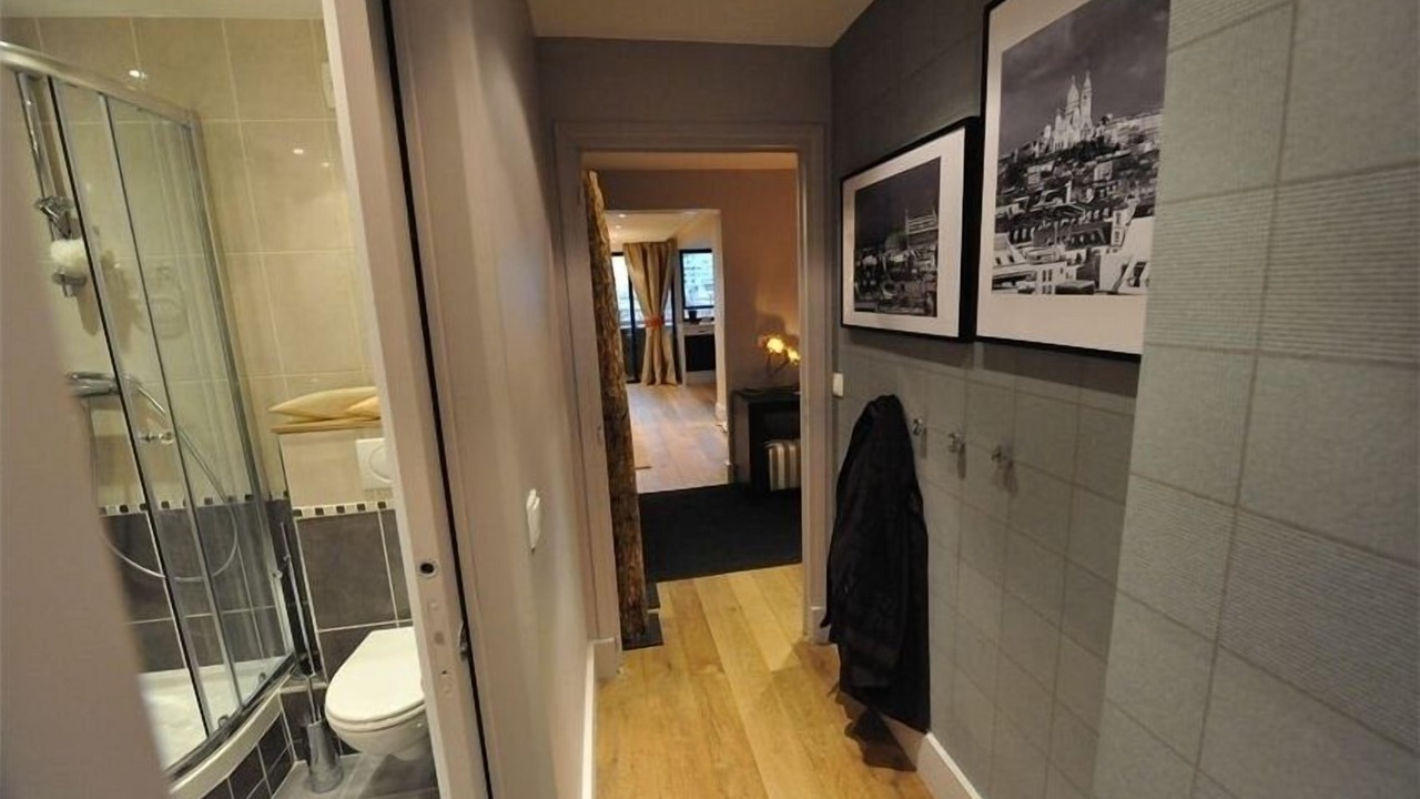 Photo of Bathroom in Grenelle