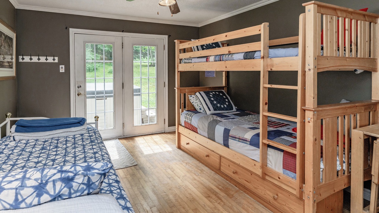 Photo of Bedroom in Huntsville