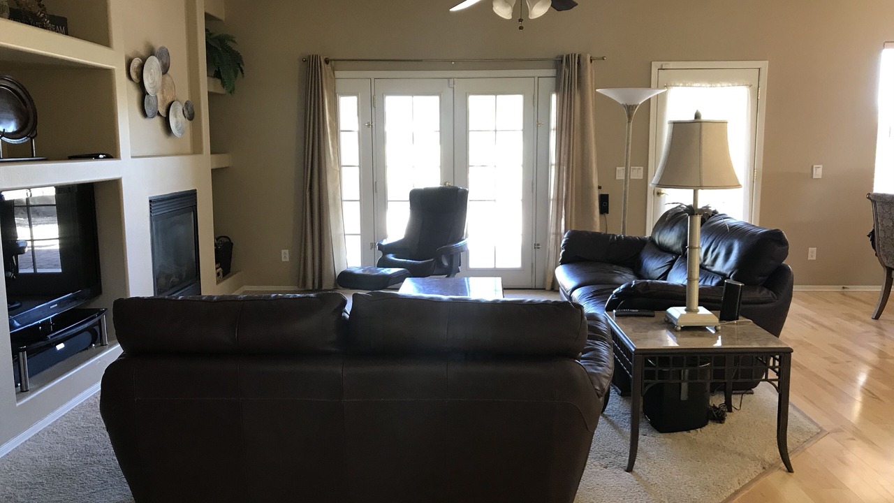 Photo of Livingroom in Villages At Queen Creek
