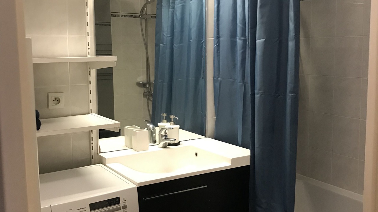 Photo of Bathroom in Saint-Denis