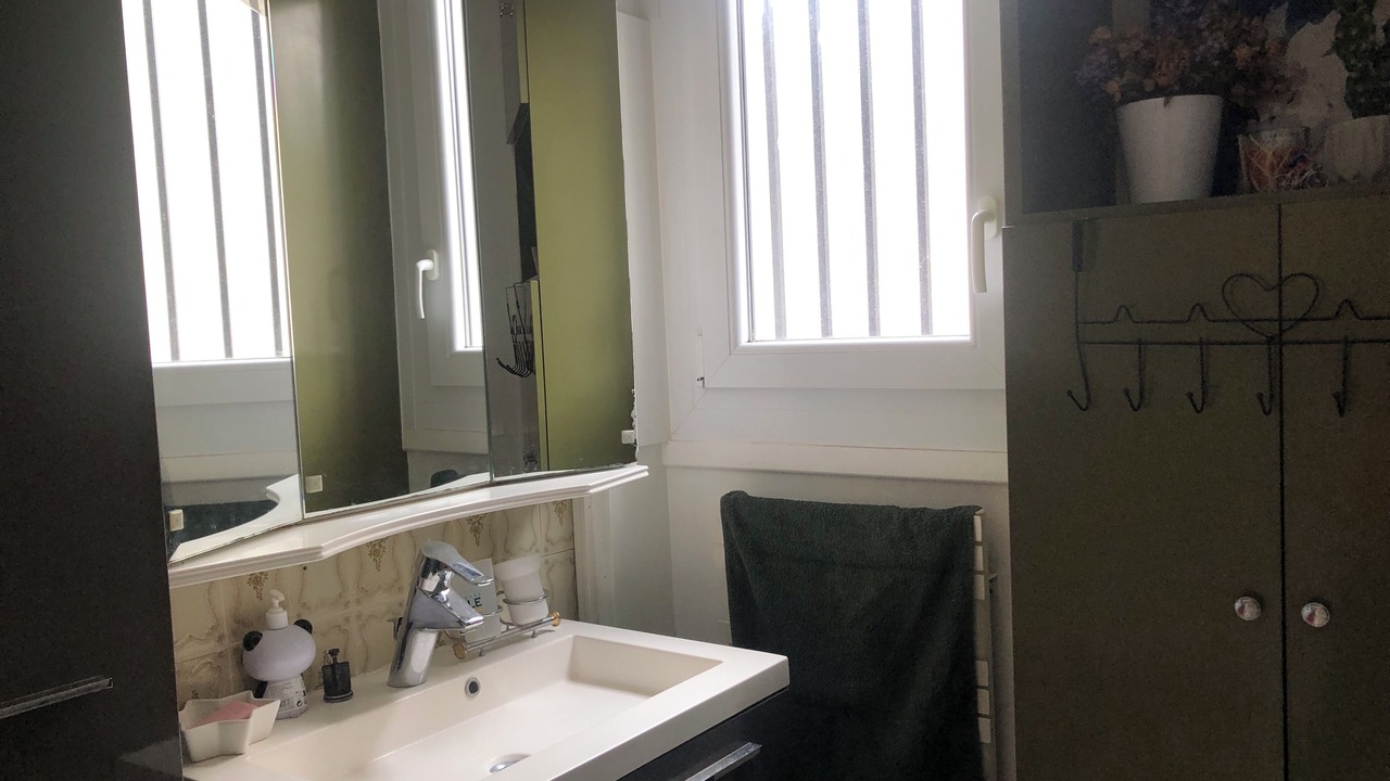 Photo of Bathroom in Chelles
