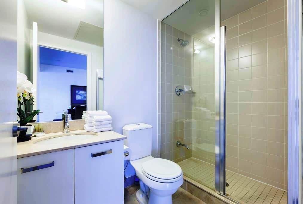 Photo of Bathroom in Bay Cloverhill