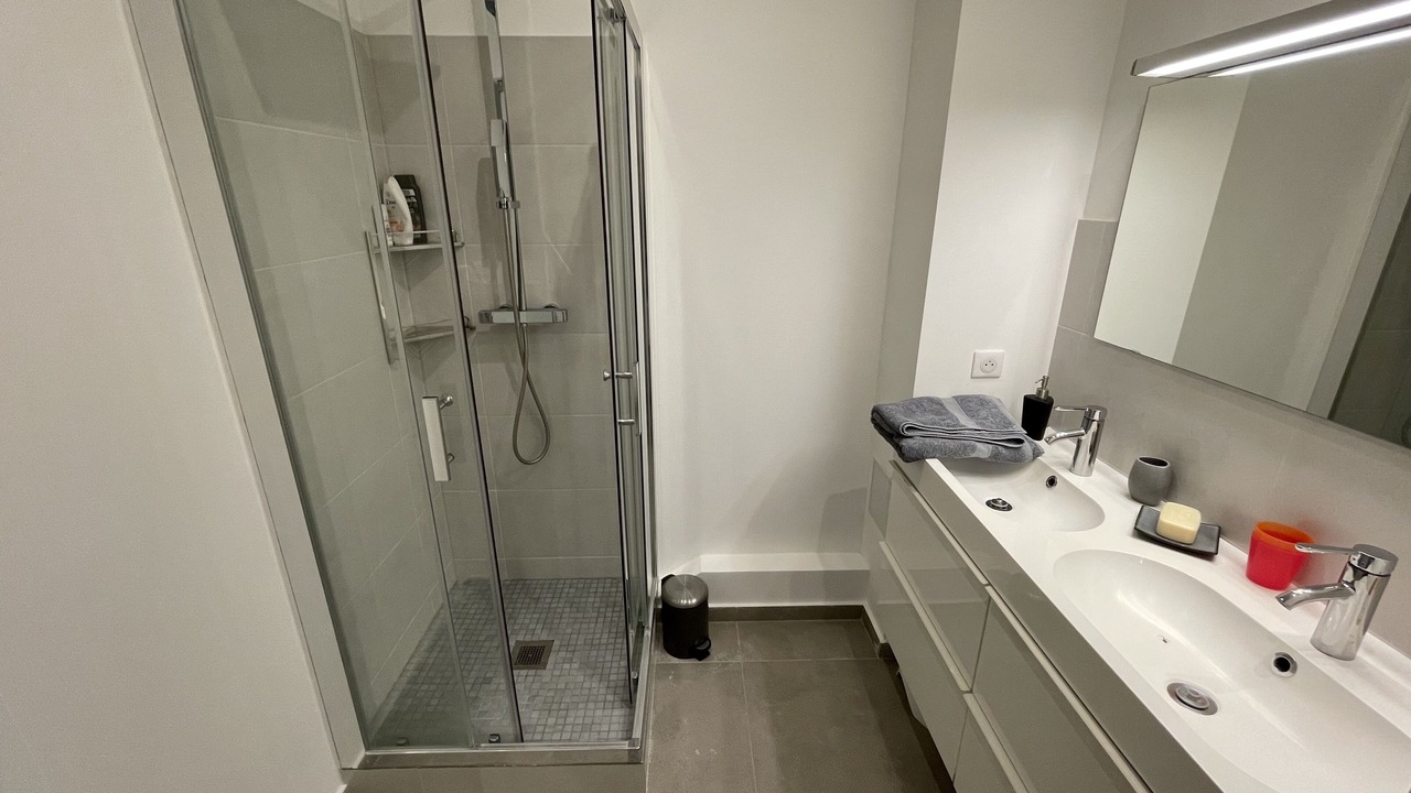 Photo of Bathroom in Issy-les-Moulineaux