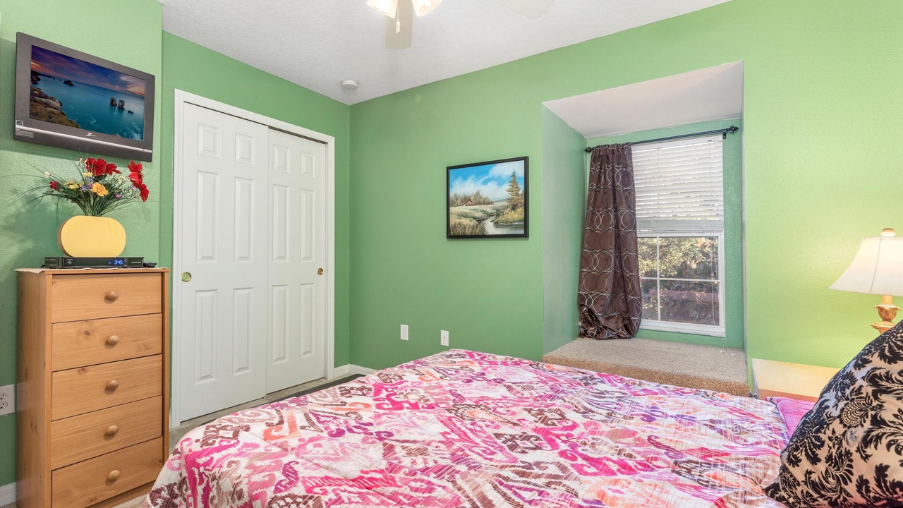 Photo of Bedroom in Crestwynd Bay
