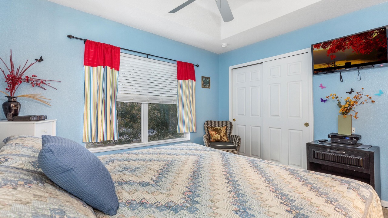 Photo of Bedroom in Crestwynd Bay