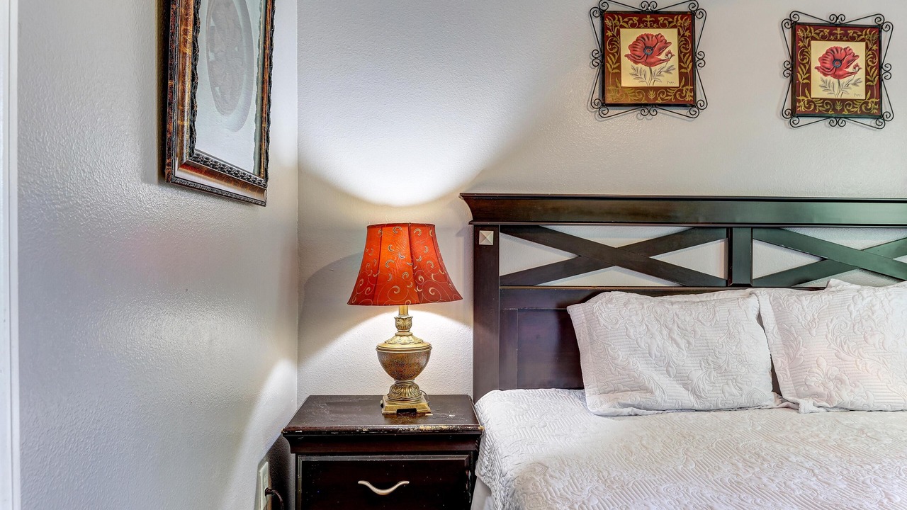 Photo of Bedroom in Crestwynd Bay