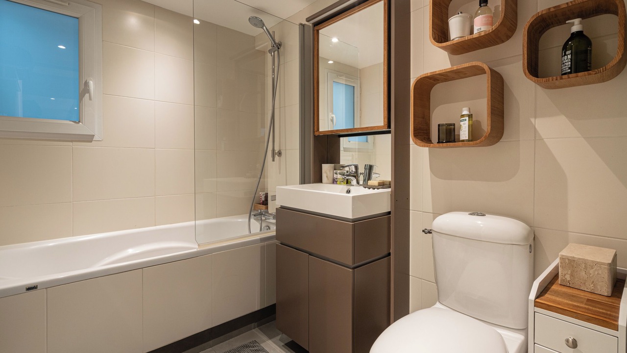 Photo of Bathroom in Neuilly-sur-Seine