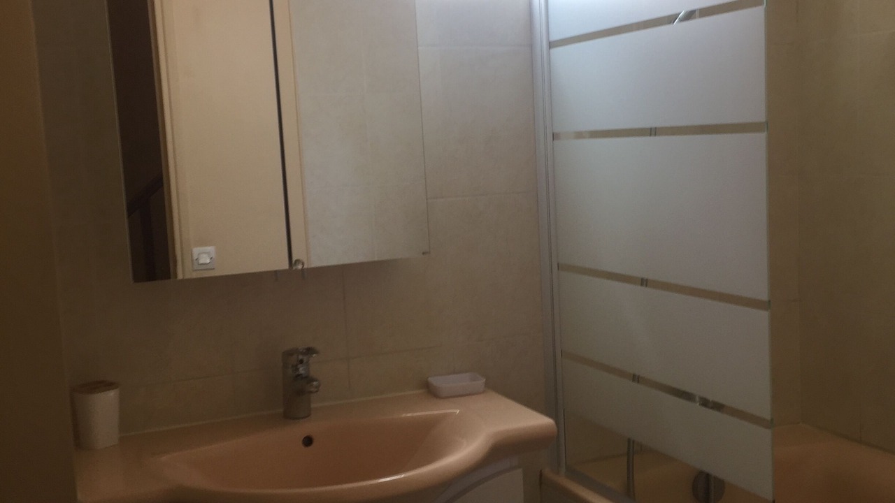 Photo of Bathroom in Montrouge