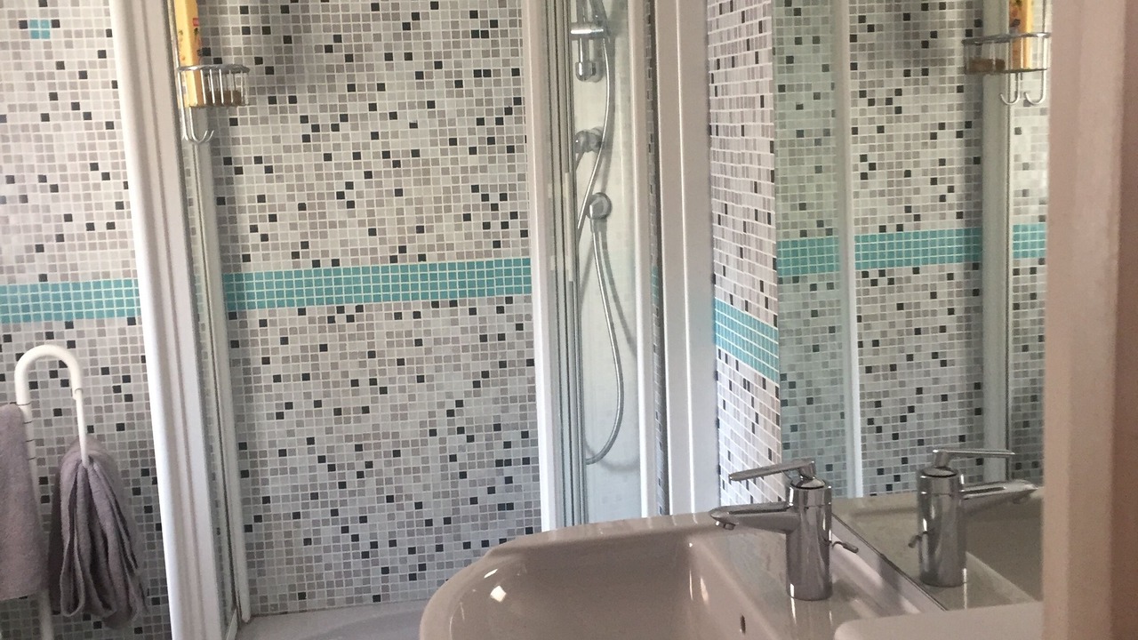 Photo of Bathroom in Montrouge