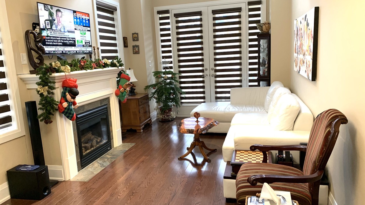 Photo of Livingroom in Upper Beaches