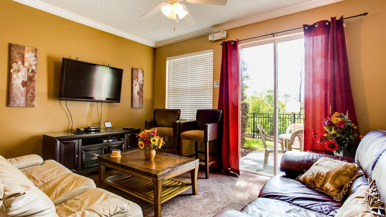 Photo of Livingroom in Crestwynd Bay