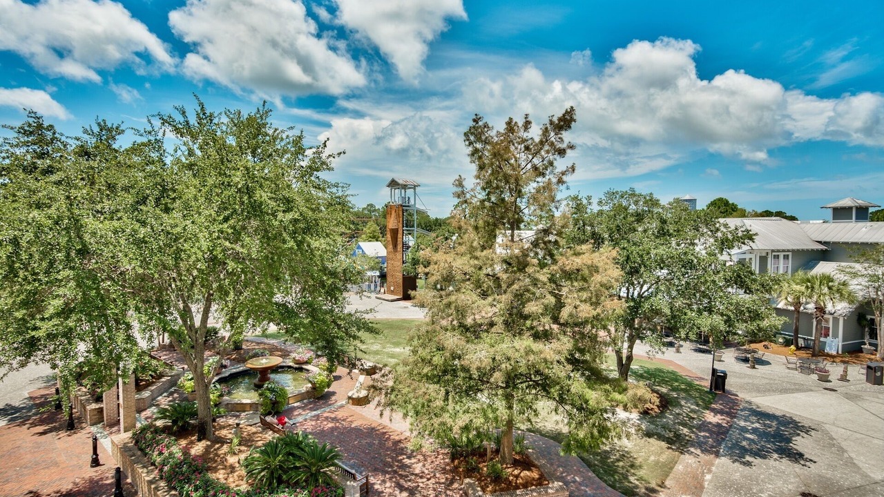Photo of Patio Balcony in Baytowne Wharf
