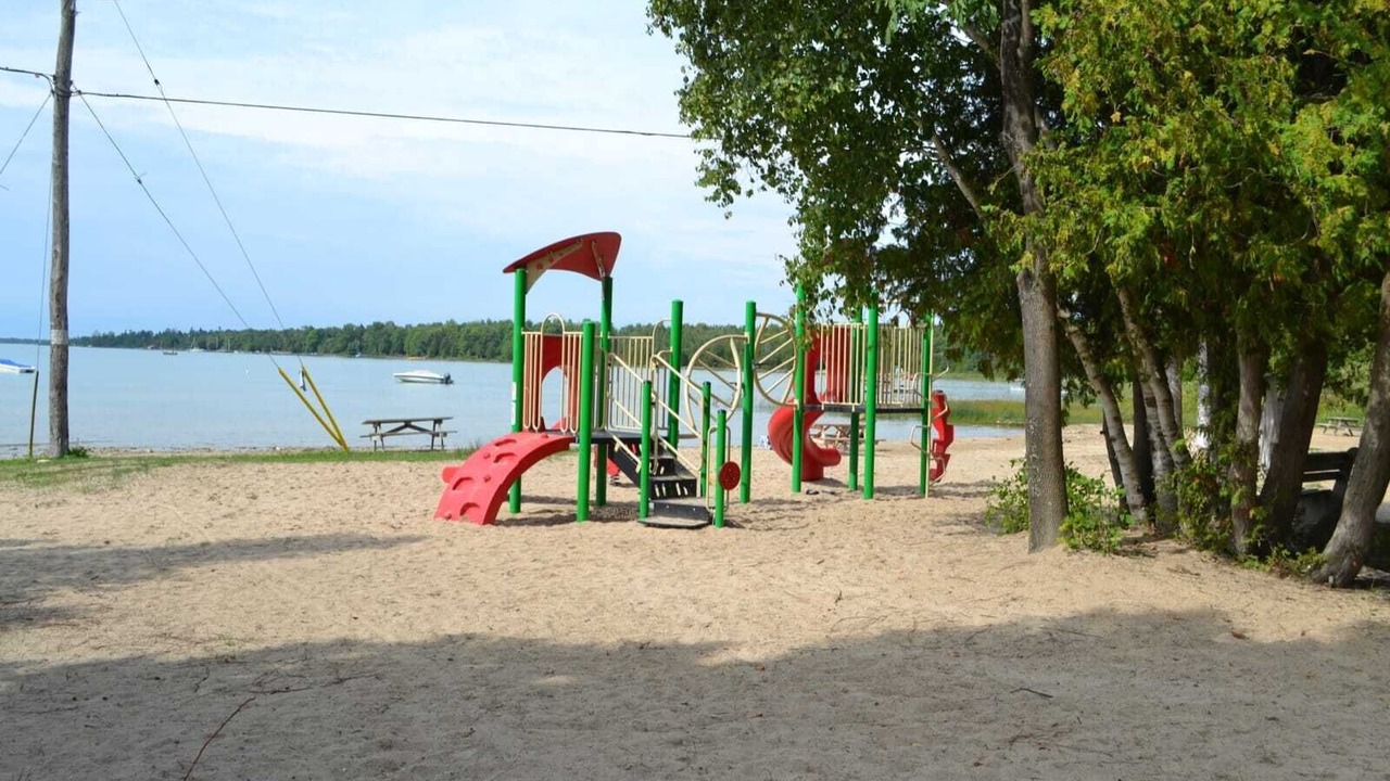 Photo of Others in Red Bay