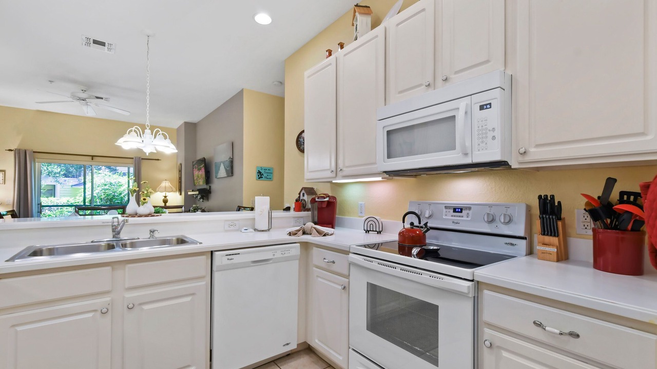 Photo of Kitchen in Bahama Bay