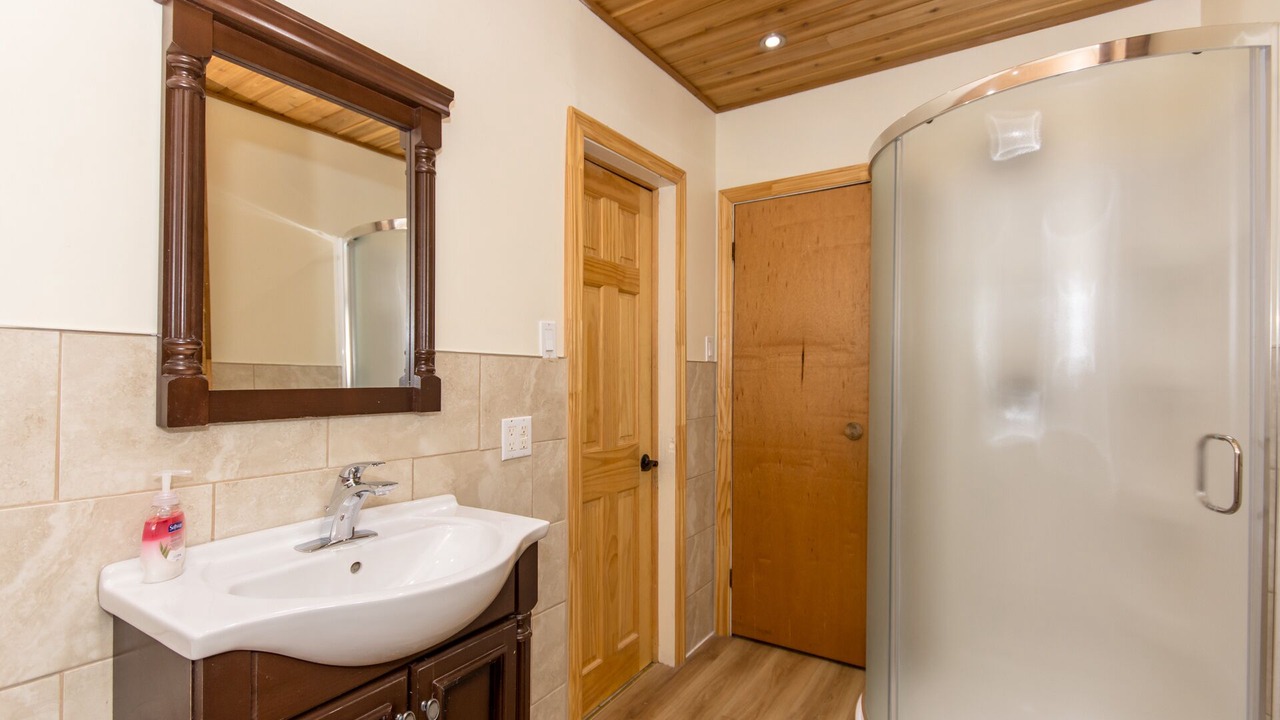Photo of Bathroom in The Blue Mountains